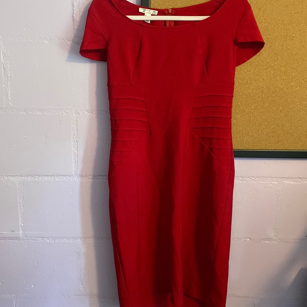 Brand:London style
Size: 12
Zipper in back of dress
NWOT: